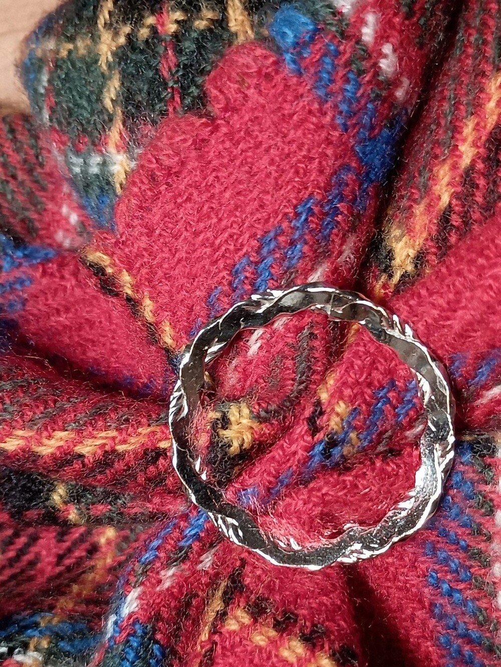 Sterling Silver Twisted Rope Circle Brooch & Scarf Pin